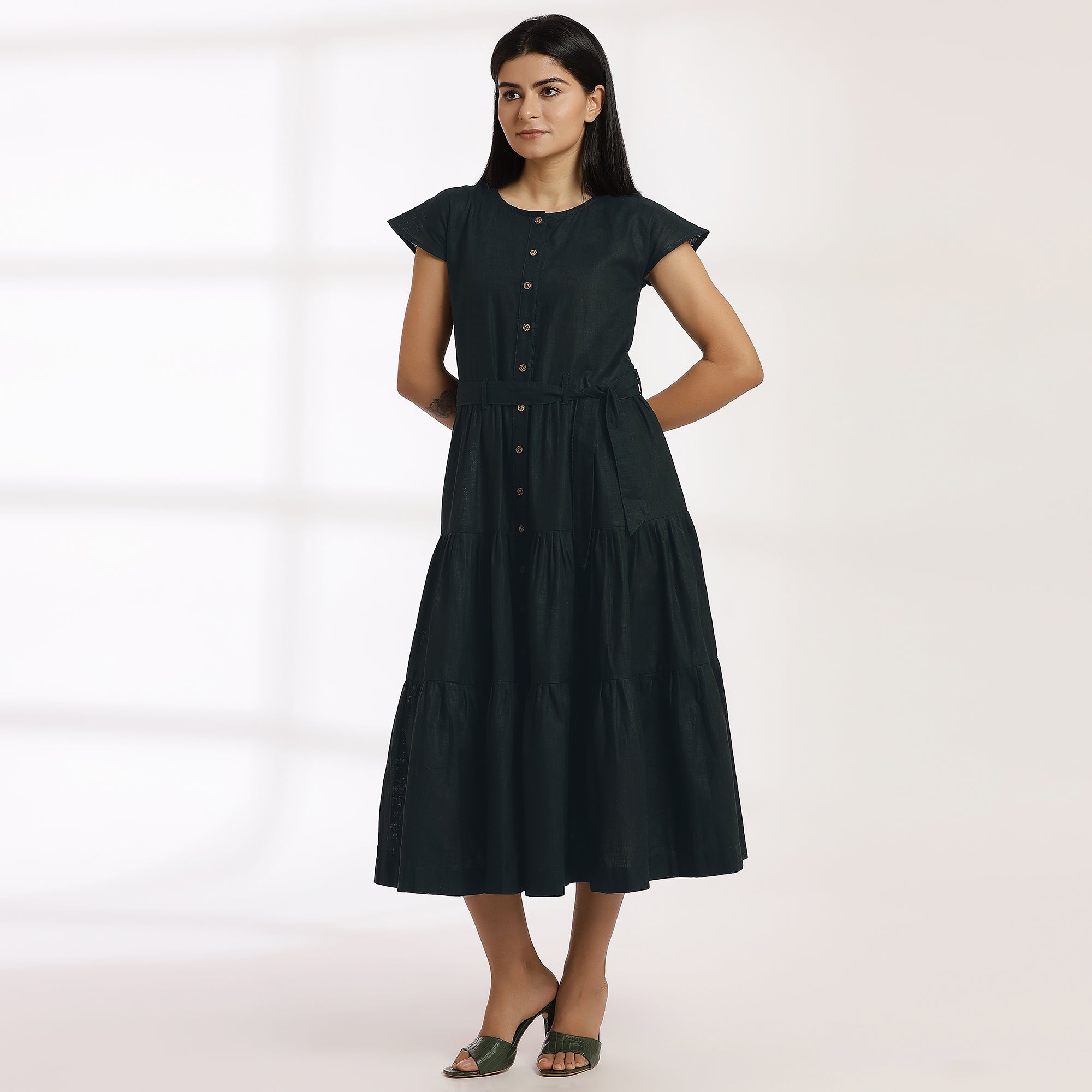 Clay Breeze -Flowy Midi D Green dress
