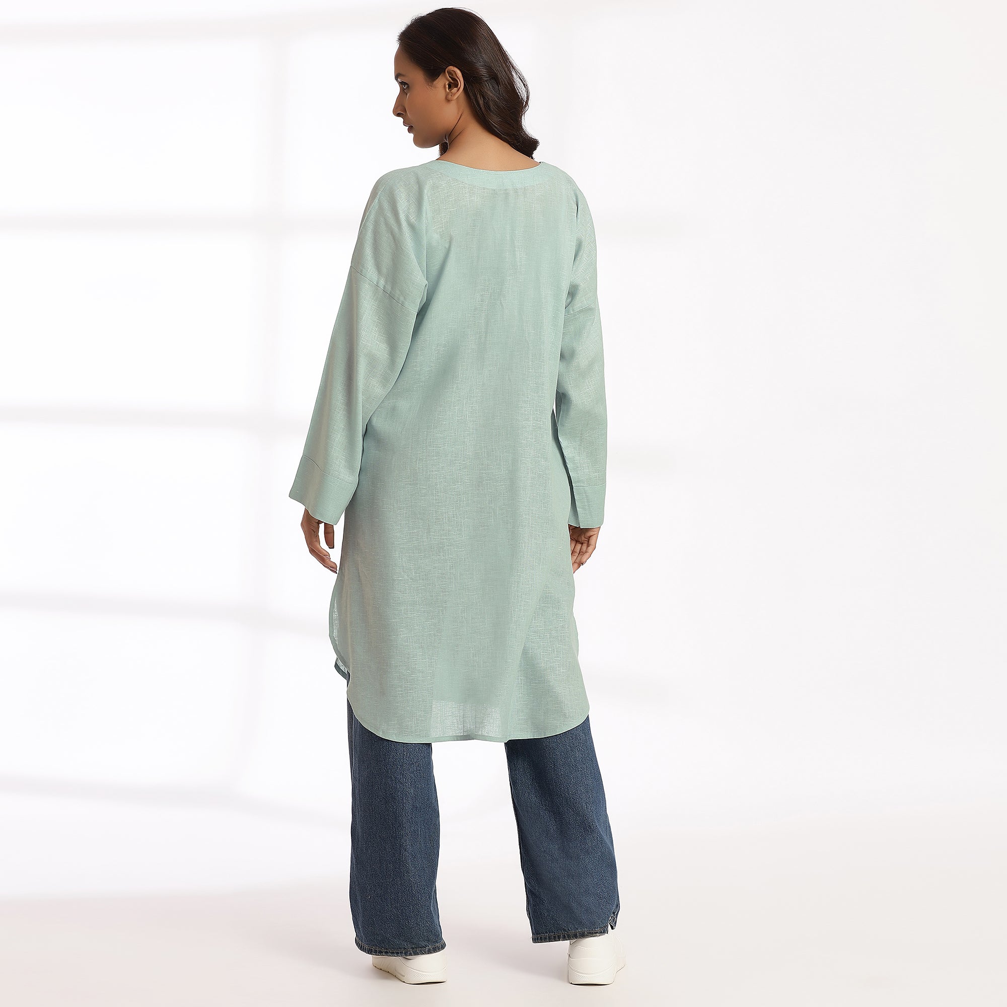 Loose Ends- Blue Linen Full-Sleeve Kaftan Dress