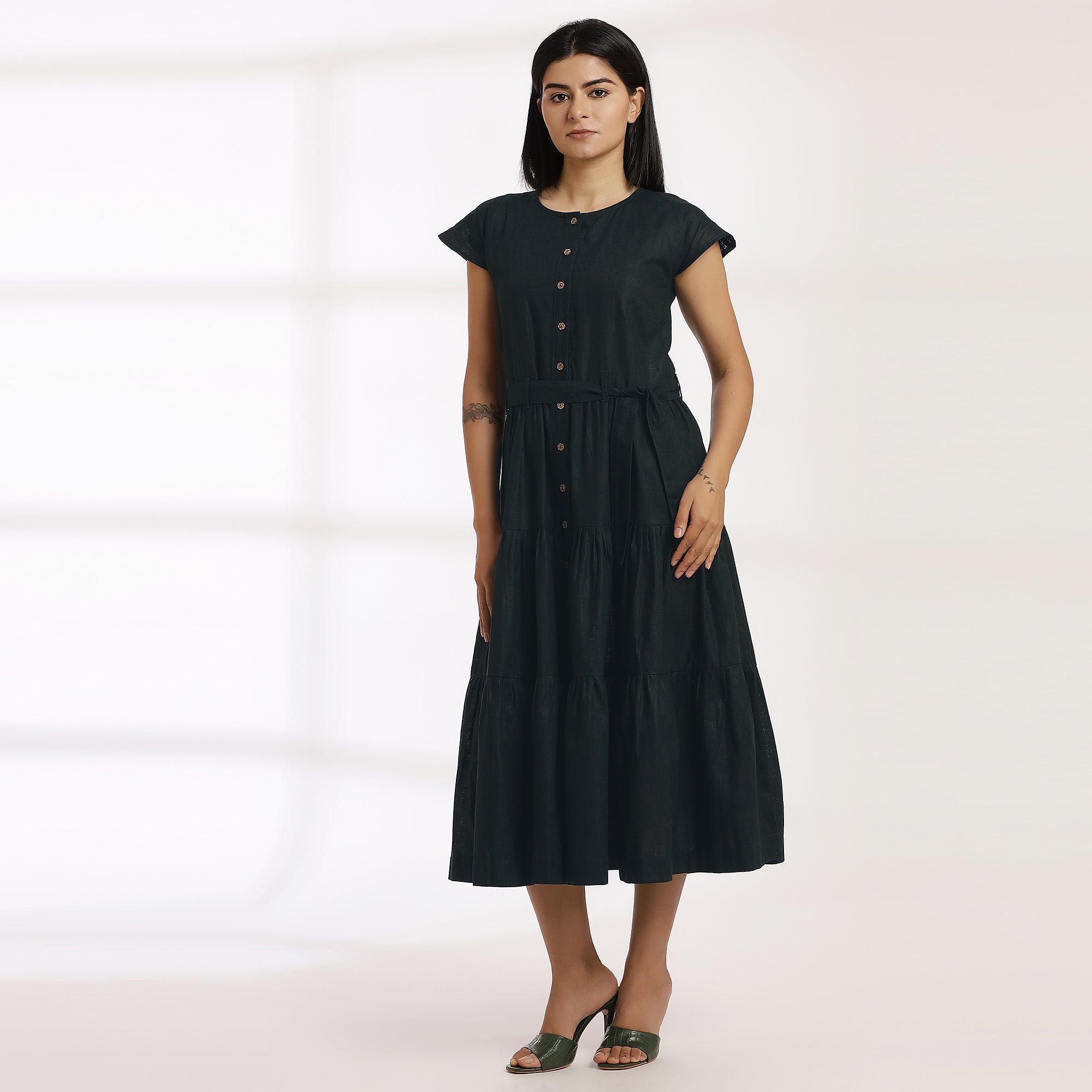 Clay Breeze -Flowy Midi D Green dress