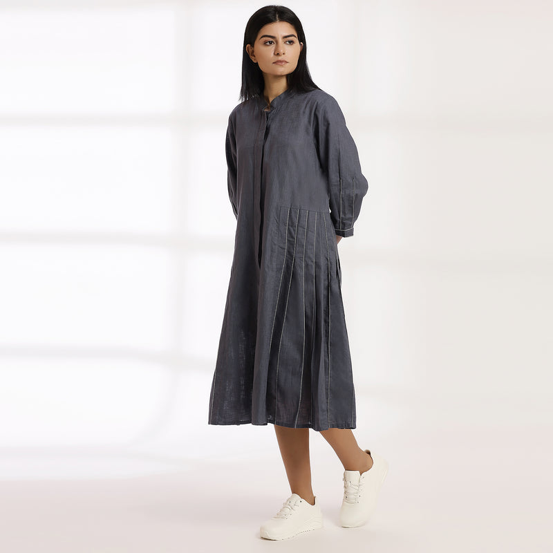 Wander- Plain Grey for Casual look