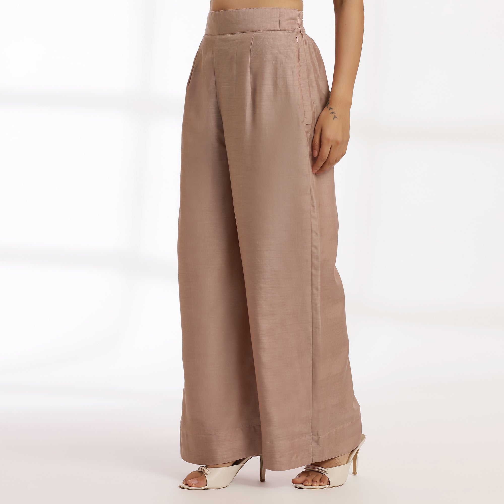 Vero - Palazzo straight comfy look.