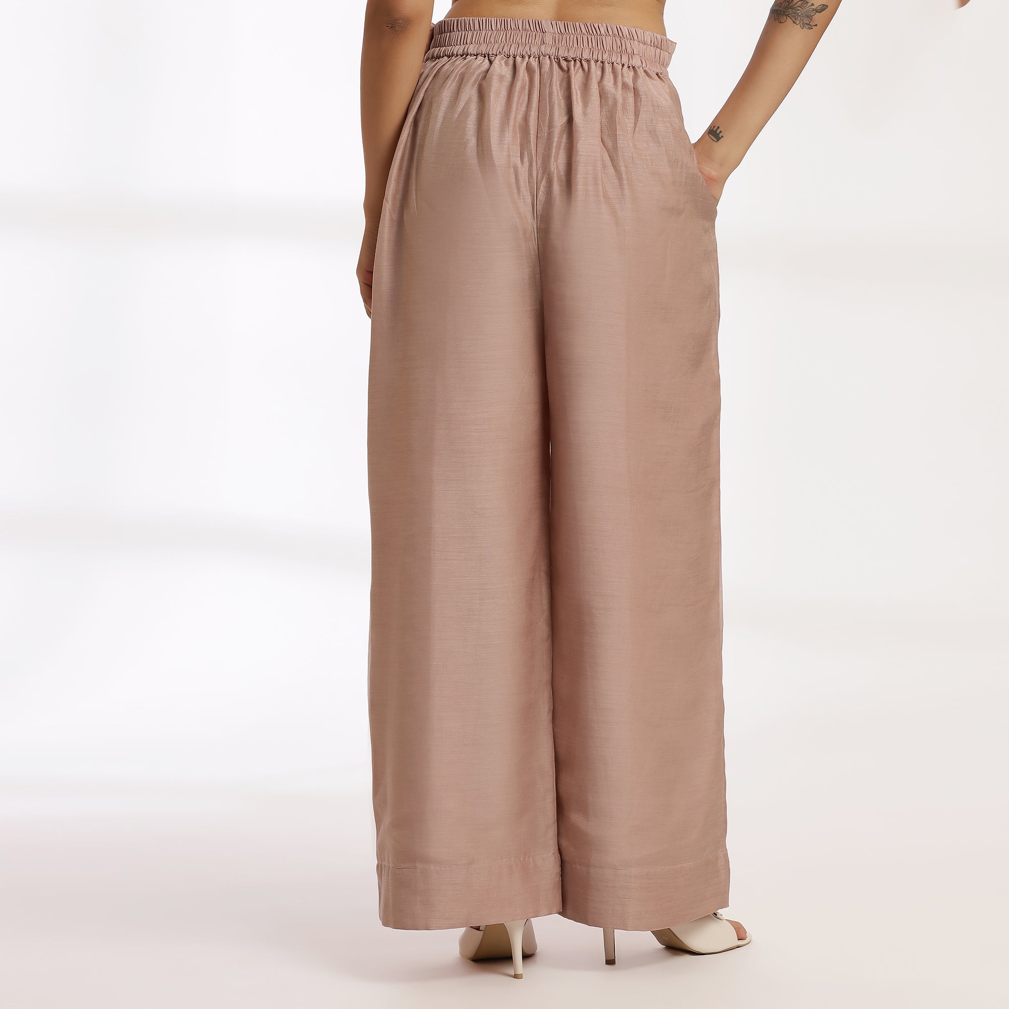 Vero - Palazzo straight comfy look.