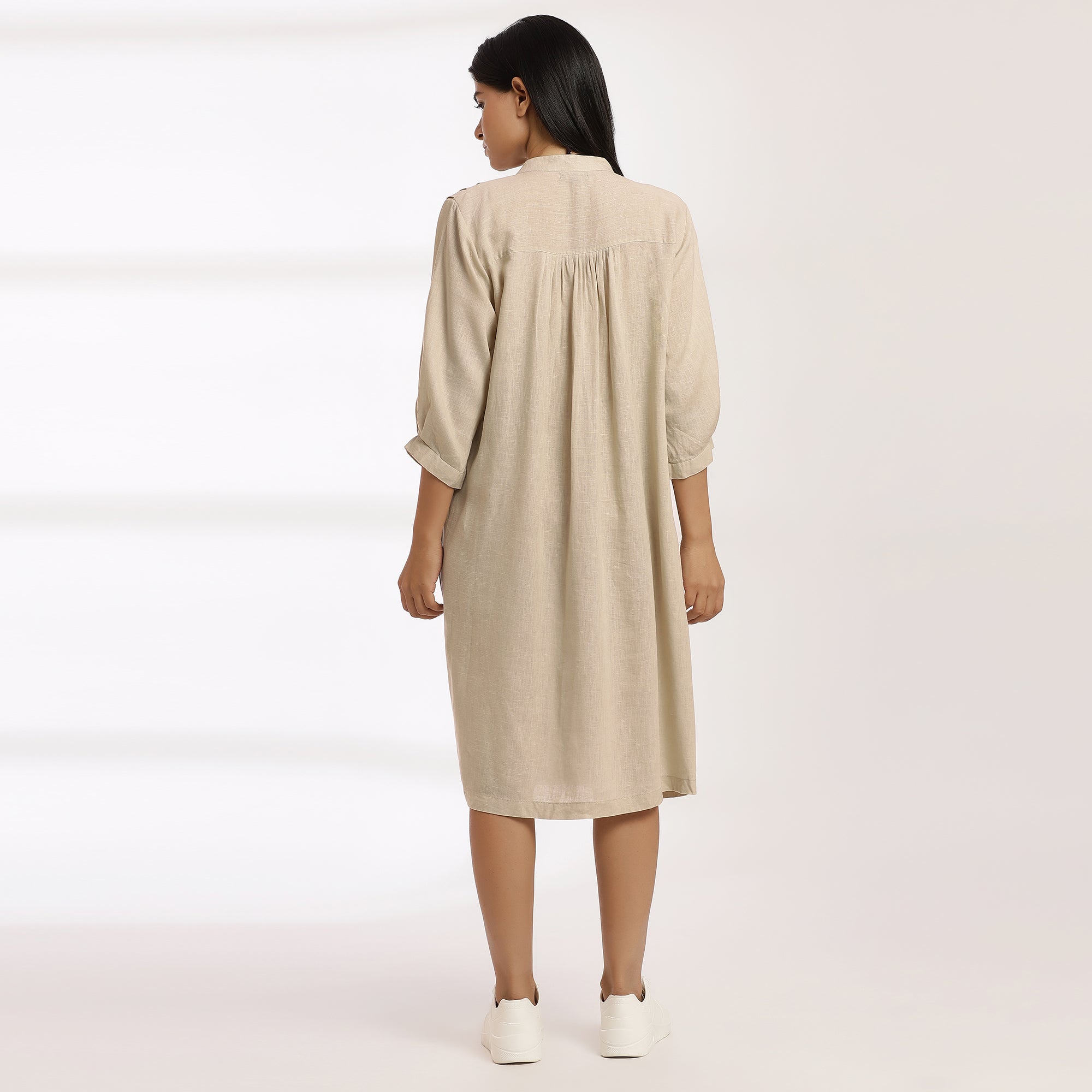 Pause - Sandstone Button Look Elegance with Everyday Comfort