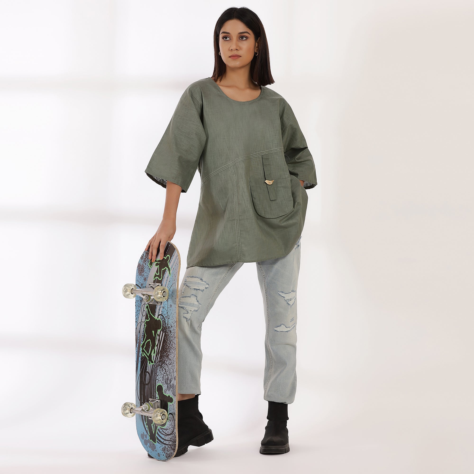 Trail - Olive Pocket top with sparrow Buttons