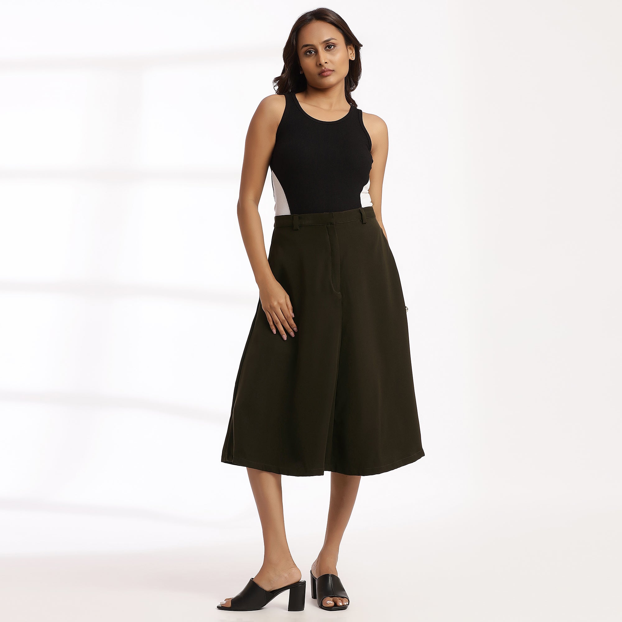 Escape-High waist skirt comfortable for both casual & semi - formal look