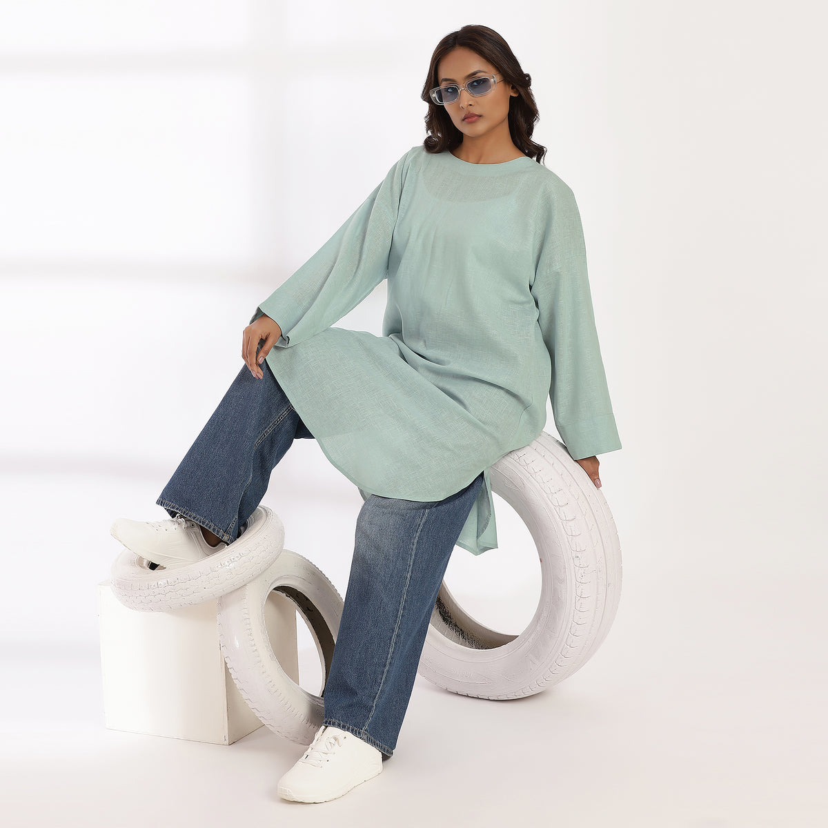 Loose Ends- Blue Linen Full-Sleeve Kaftan Dress